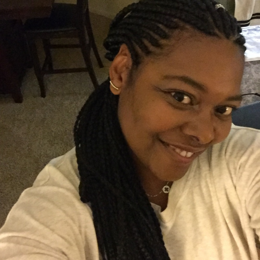 Meet your Posher, Anika